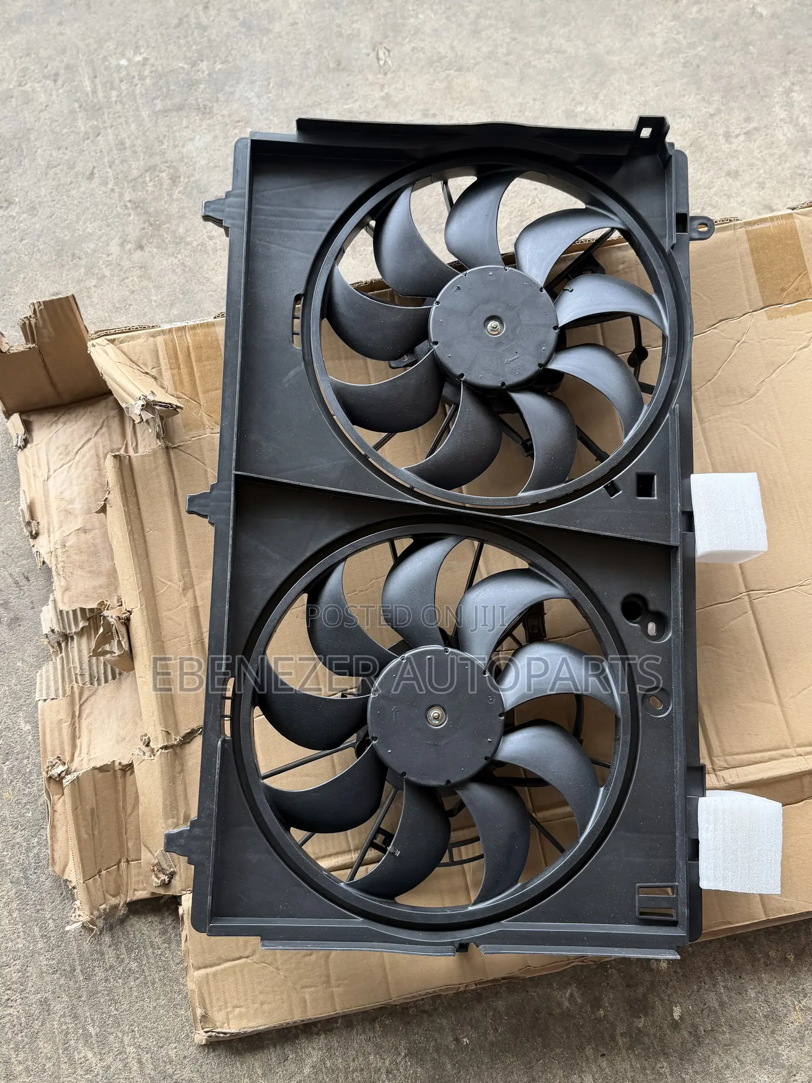 Mitsubishi Outlander Radiator Fan 2016 2017 2018 2019 2020