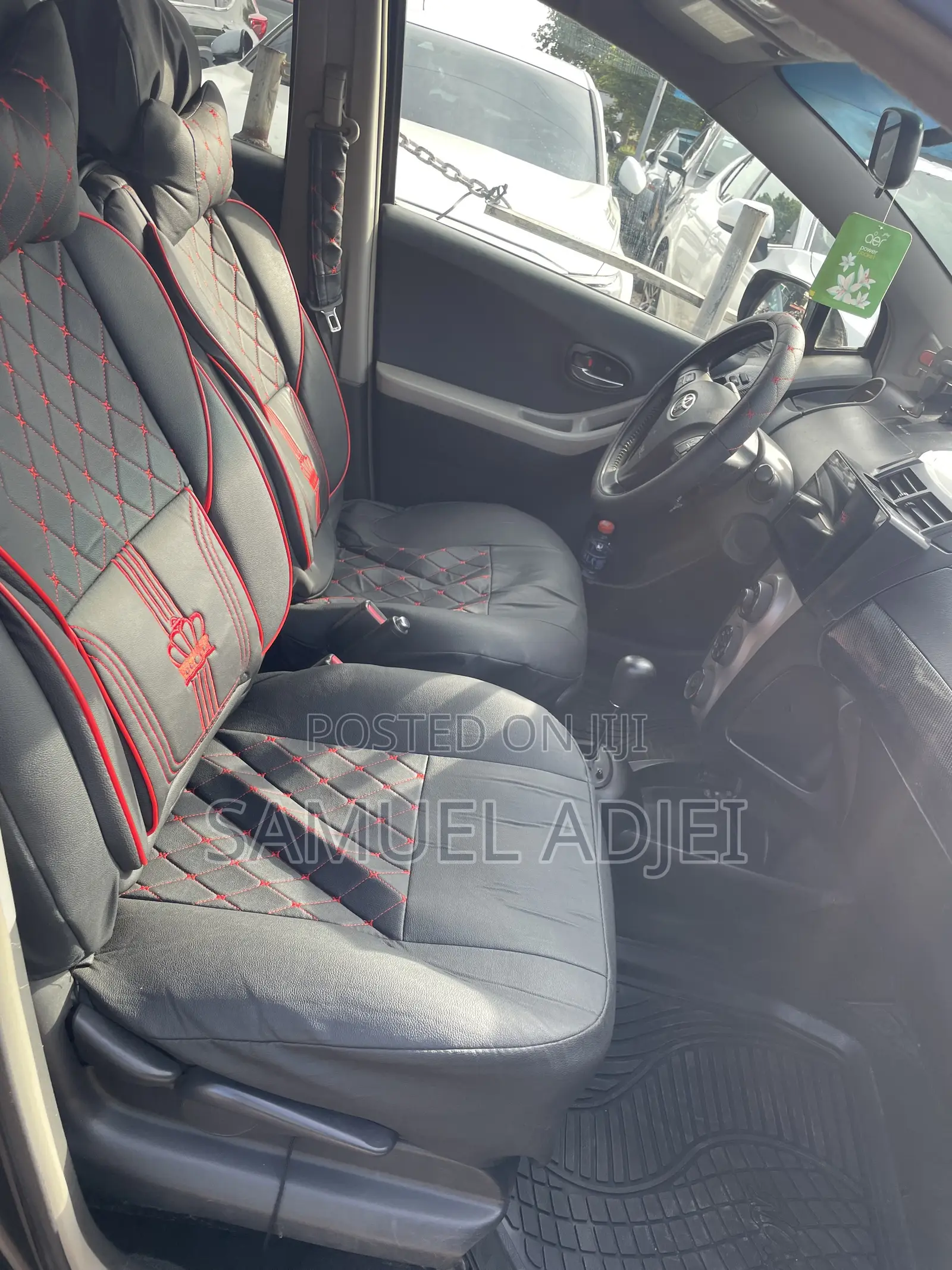 Toyota Vitz 2010 Black