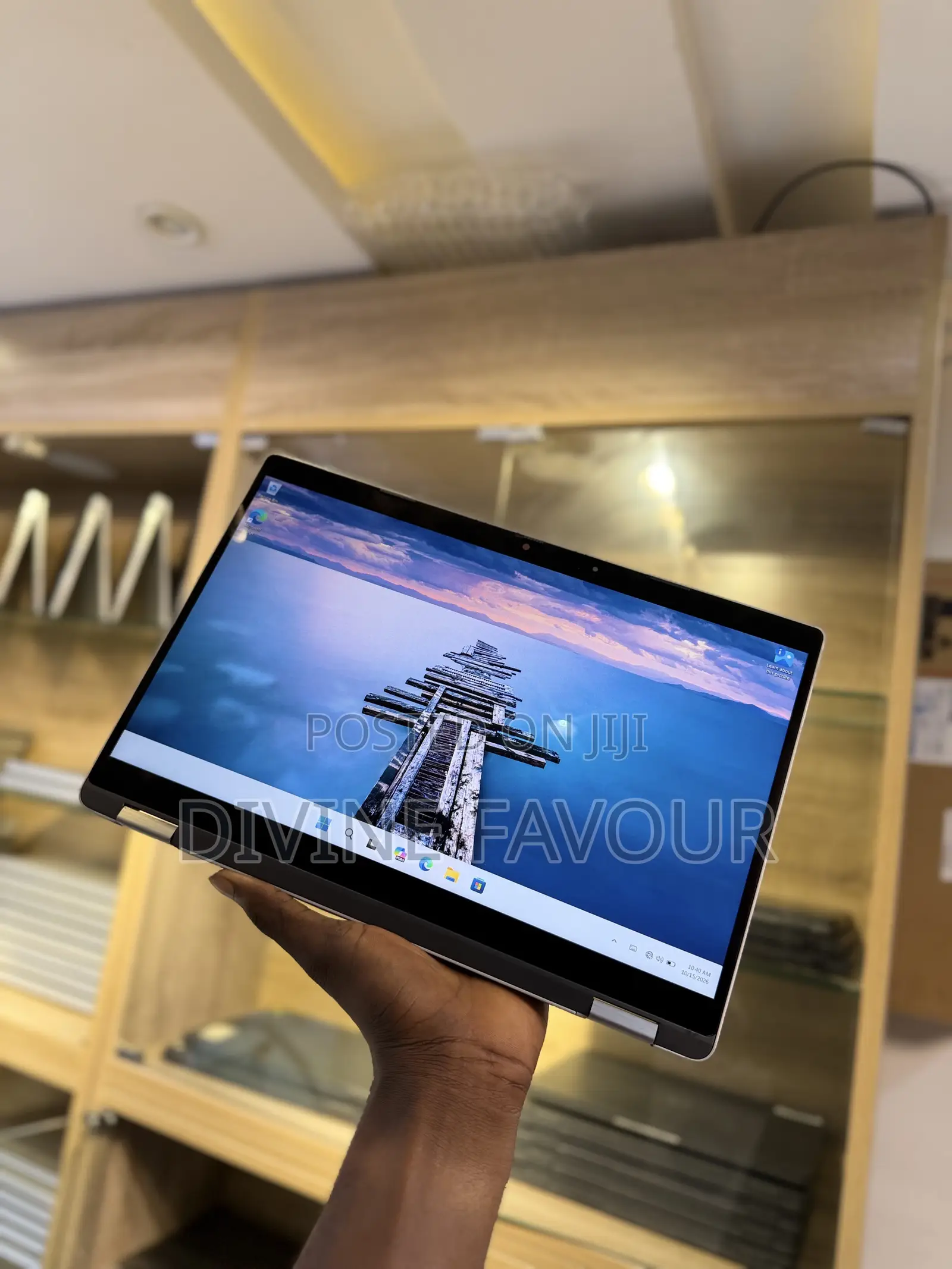 Laptop Dell Latitude 5320 2-in-1 16GB Intel Core i7 SSD 512GB