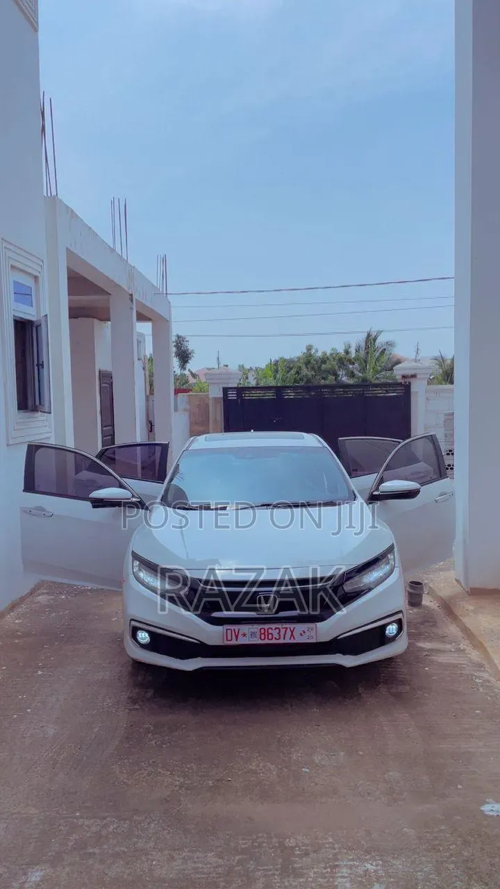 Honda Civic 2021 White