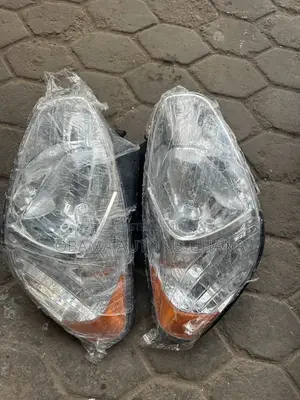 Hyundai Accent Headlight 2007 2008 2009 2010 2011 Auto USA Tail Light