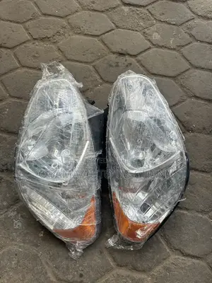 Hyundai Accent Headlight 2007 2008 2009 2010 2011 Auto USA Tail Light