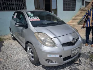 Toyota Vitz 1.5 FWD 3dr 2010 Silver