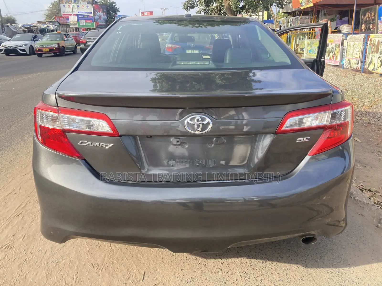Toyota Camry SE 4dr Sedan (2.5L 4cyl 6A) 2014 Gray