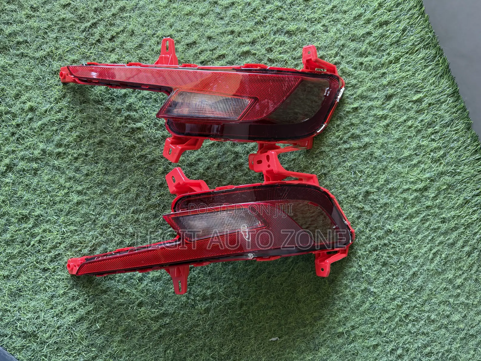 Hyundai Elantra 2019,2020, Back Bumper Reflector Available
