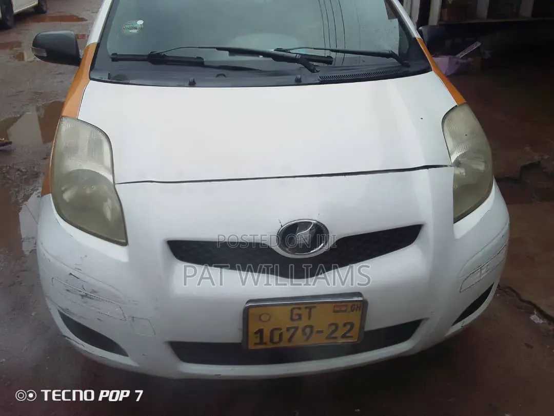 Toyota Vitz 1.0 FWD 3dr 2010