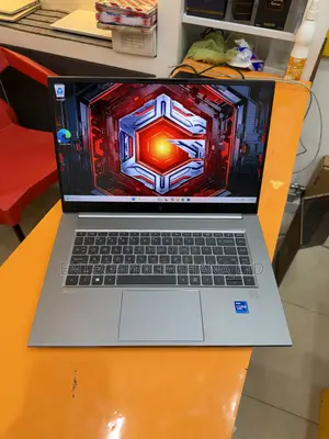 Laptop HP ZBook Studio G8 32GB Intel Core i7 SSD 512GB