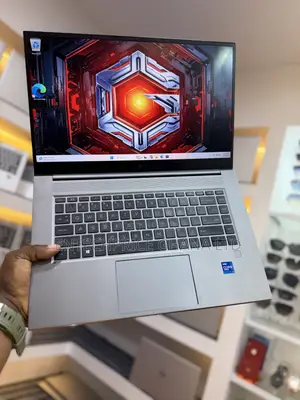 Laptop HP ZBook Studio G8 32GB Intel Core i7 SSD 512GB