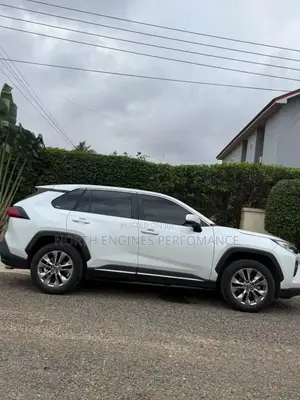 Toyota RAV4 2024 White