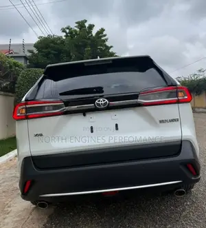 Toyota RAV4 2024 White