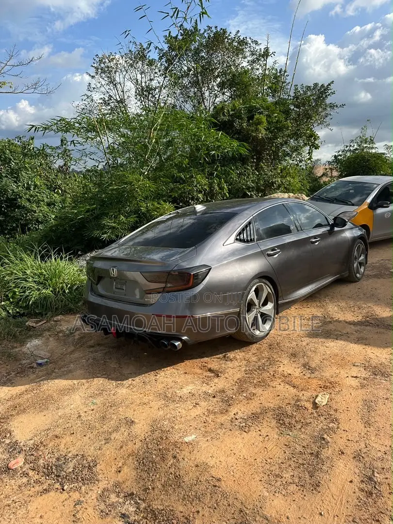 Honda Accord Touring 2018 Gray