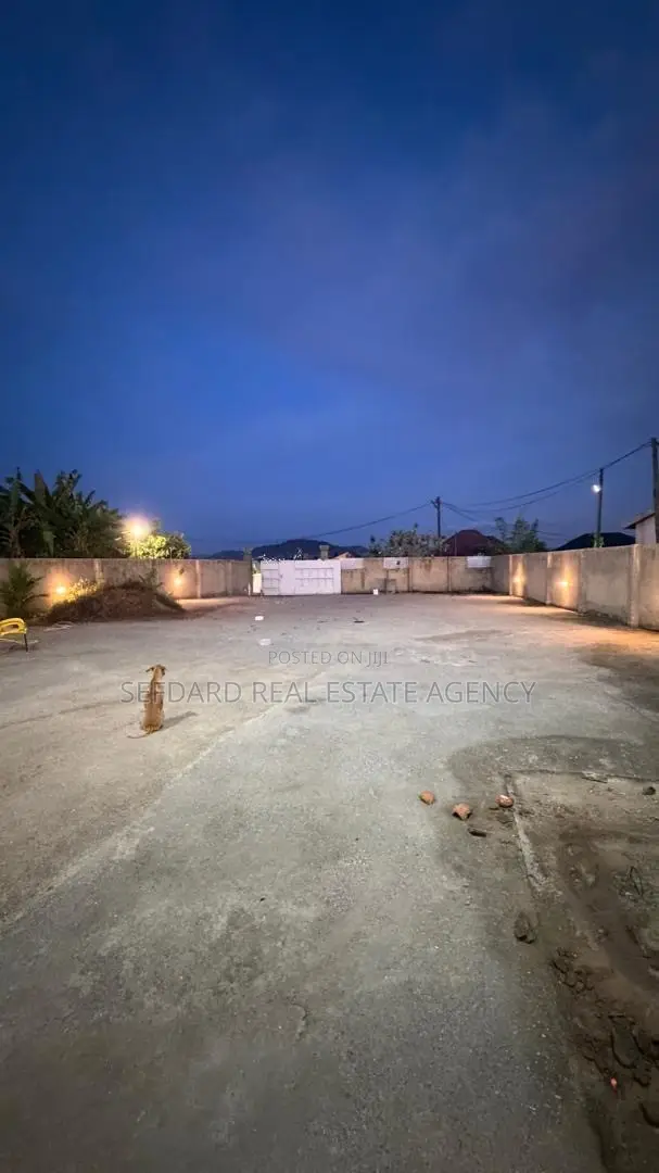 Furnished 6bdrm House in Sefdard Properties, Amasaman for sale