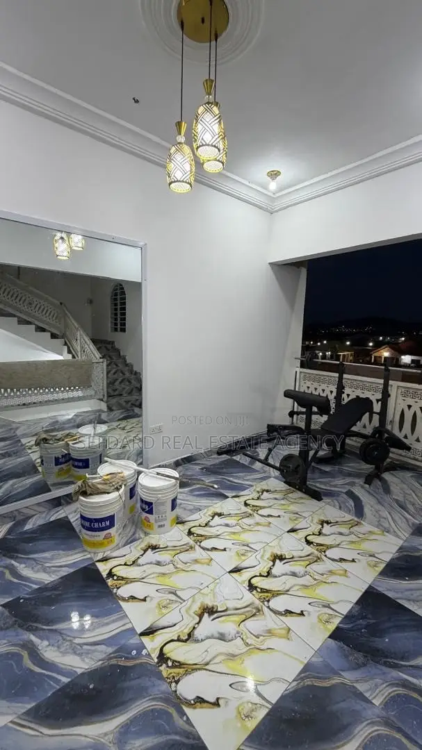 Furnished 6bdrm House in Sefdard Properties, Amasaman for sale