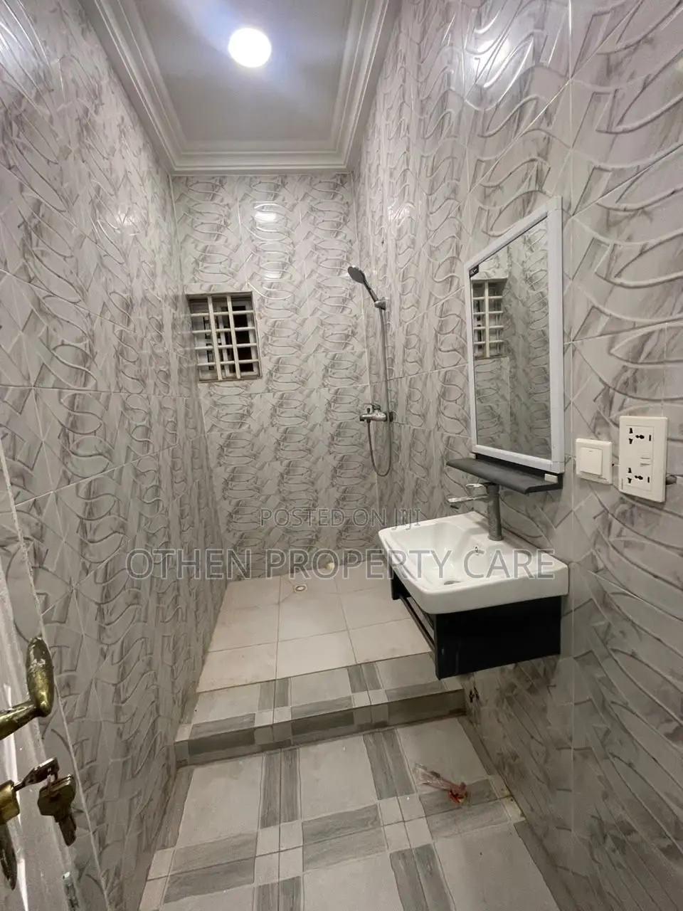 2bdrm Apartment in Othen Property Care., Abokobi for rent