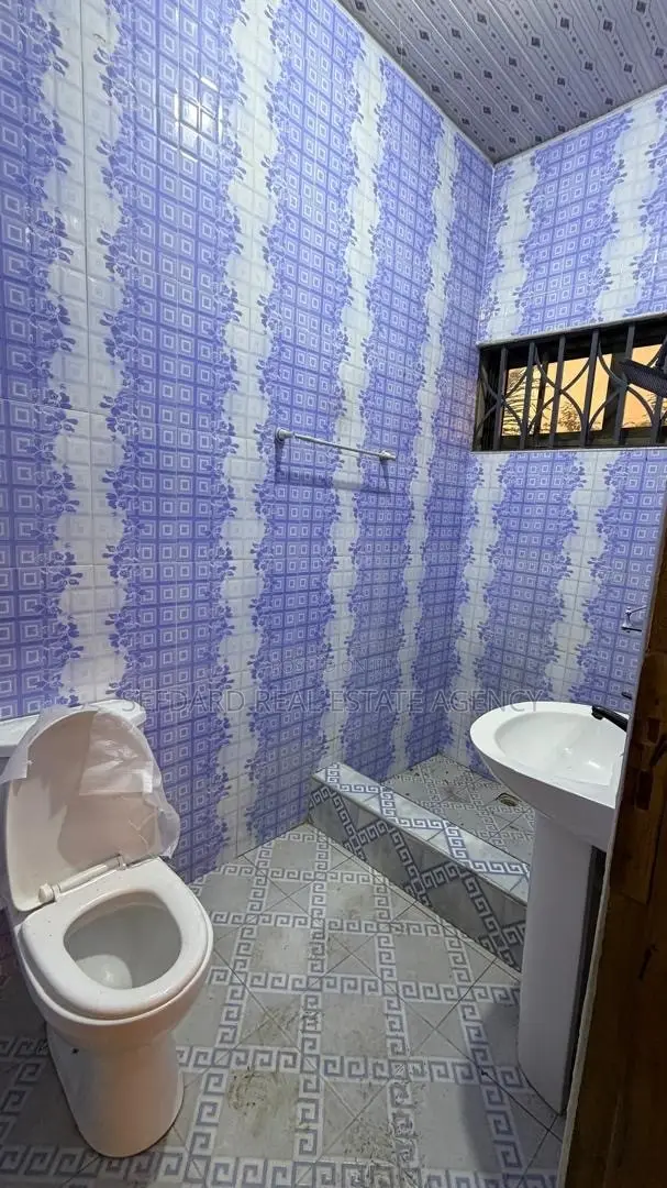 3bdrm House in Sefdard Properties, Amasaman for sale