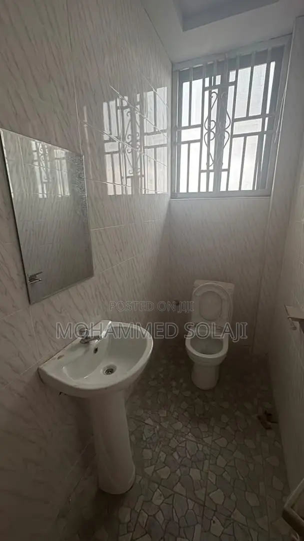 Mini Flat in Accesshomes Hub, Sekyere Central for rent