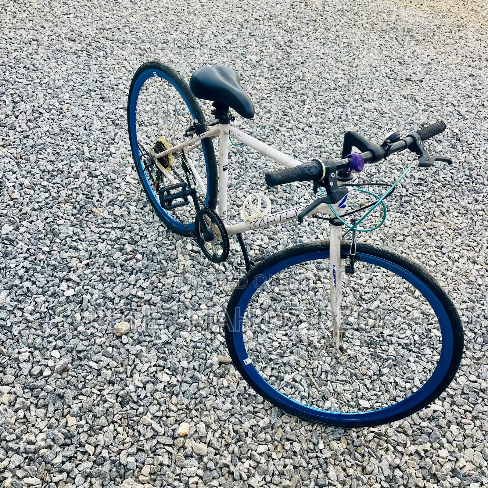 Hybrid / Urban Commuter Bicycle