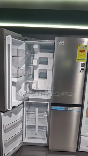 Midea 706L Spacemaster Refrigerator MDRM923CIM46M