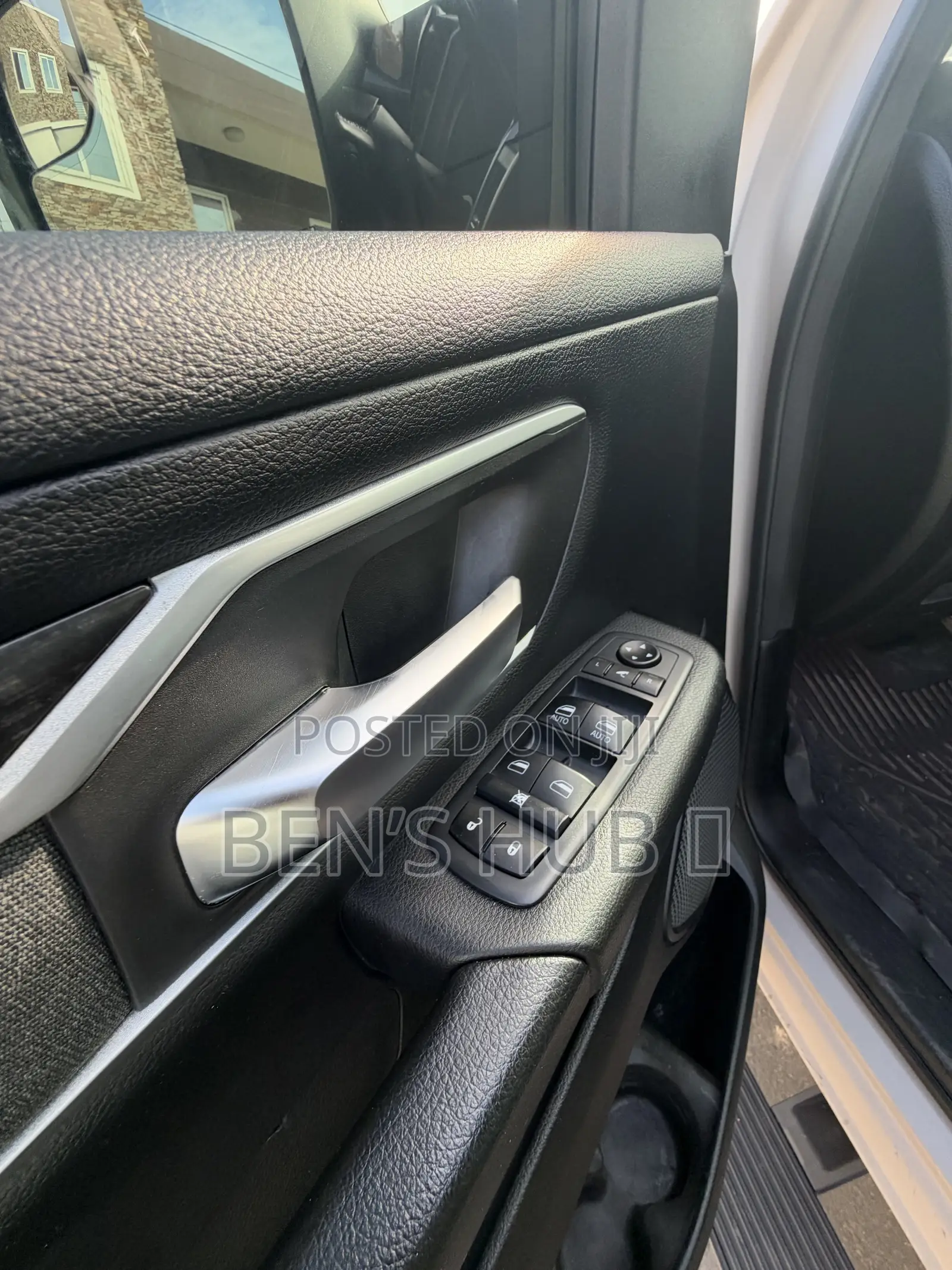 Dodge RAM 1500 5.7 Petrol AWD 2021 Brown