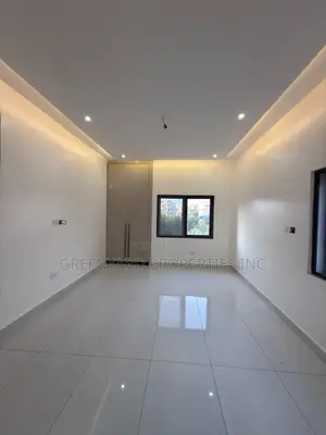 4bdrm House in New Legon, Adenta for sale
