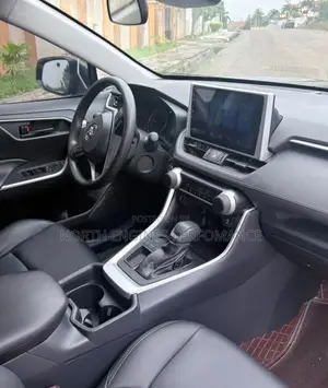 Toyota RAV4 2024 Black