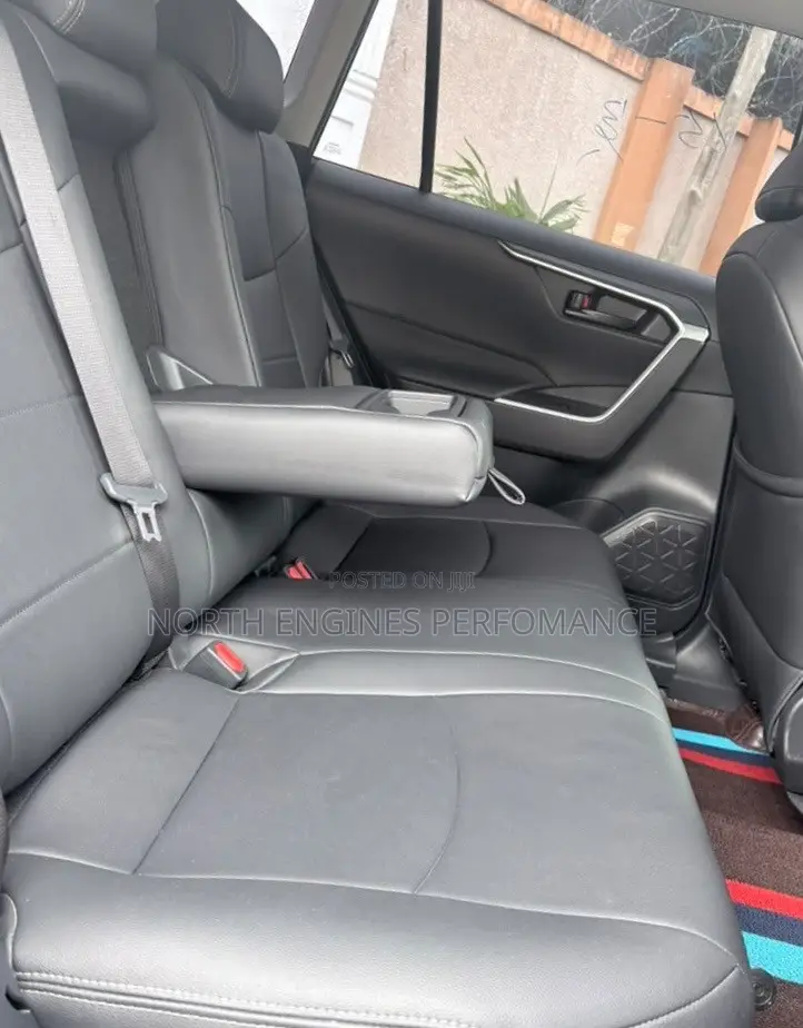 Toyota RAV4 2024 Black