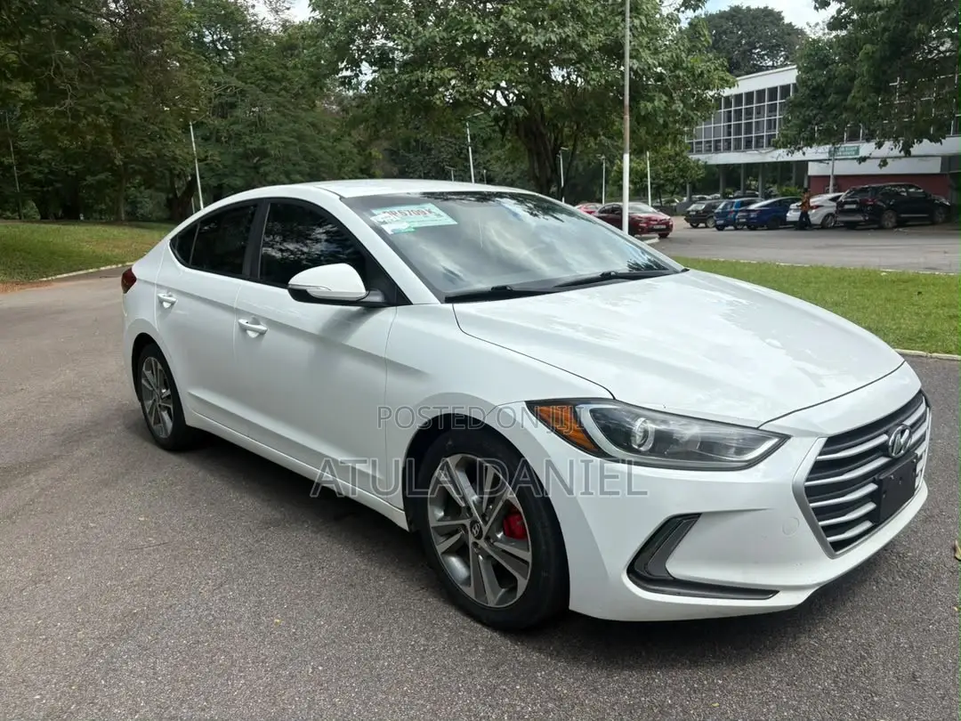 Hyundai Elantra Limited Sedan FWD (2.0L 4cyl 6A) 2017 Red