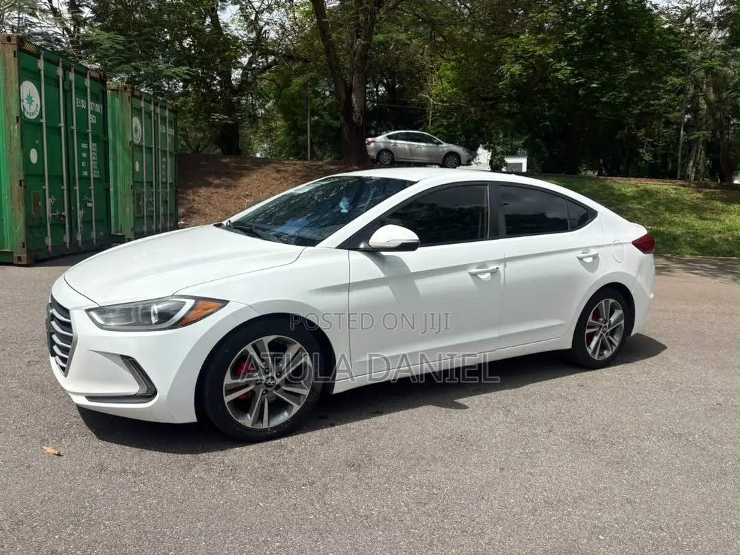 Hyundai Elantra Limited Sedan FWD (2.0L 4cyl 6A) 2017 Red