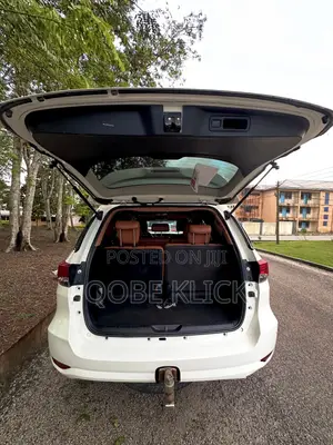 Toyota Fortuner 2019 White