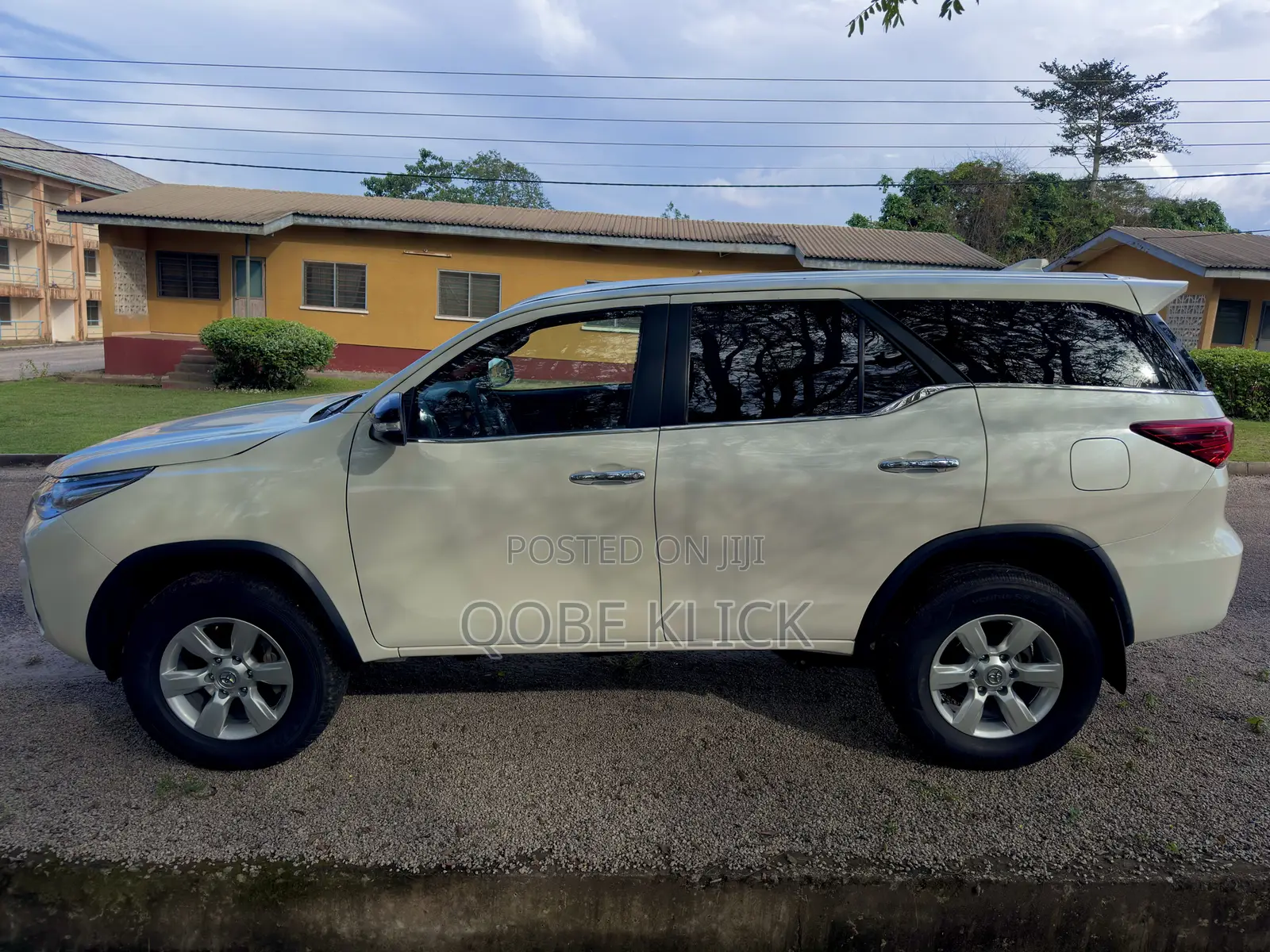 Toyota Fortuner 2019 White