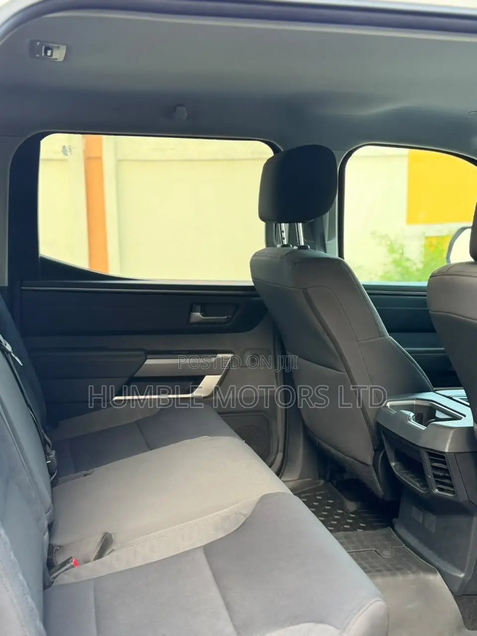Toyota Tundra 2023 White