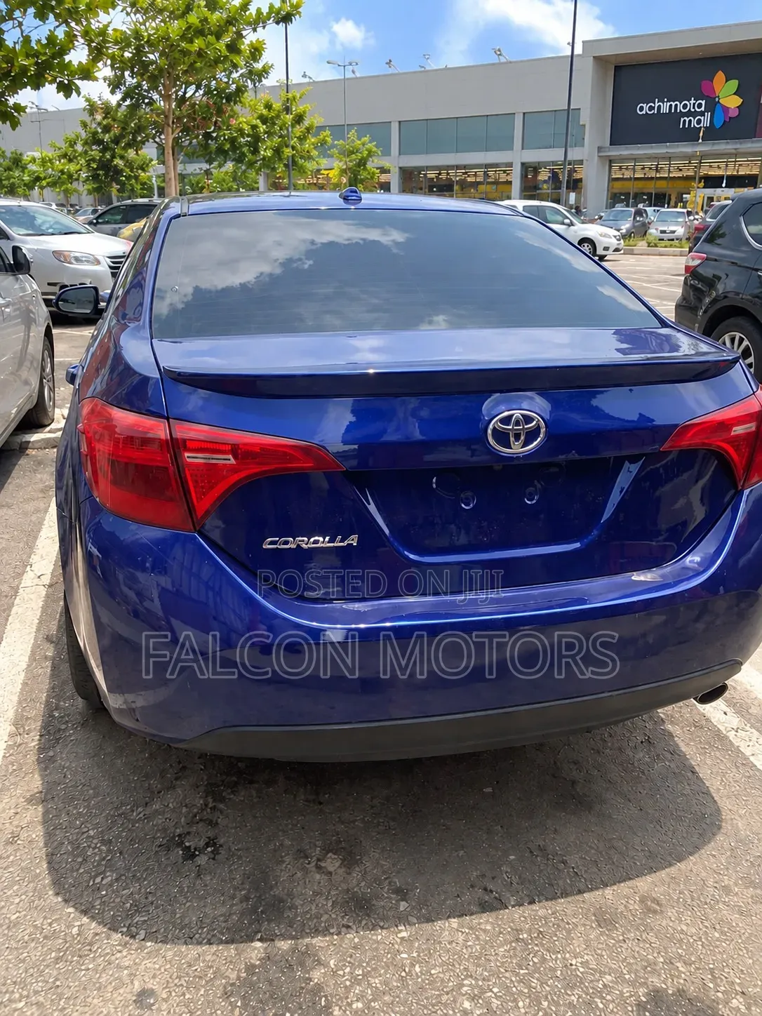 Toyota Corolla SE (1.8L 4cyl 2A) 2018 Blue
