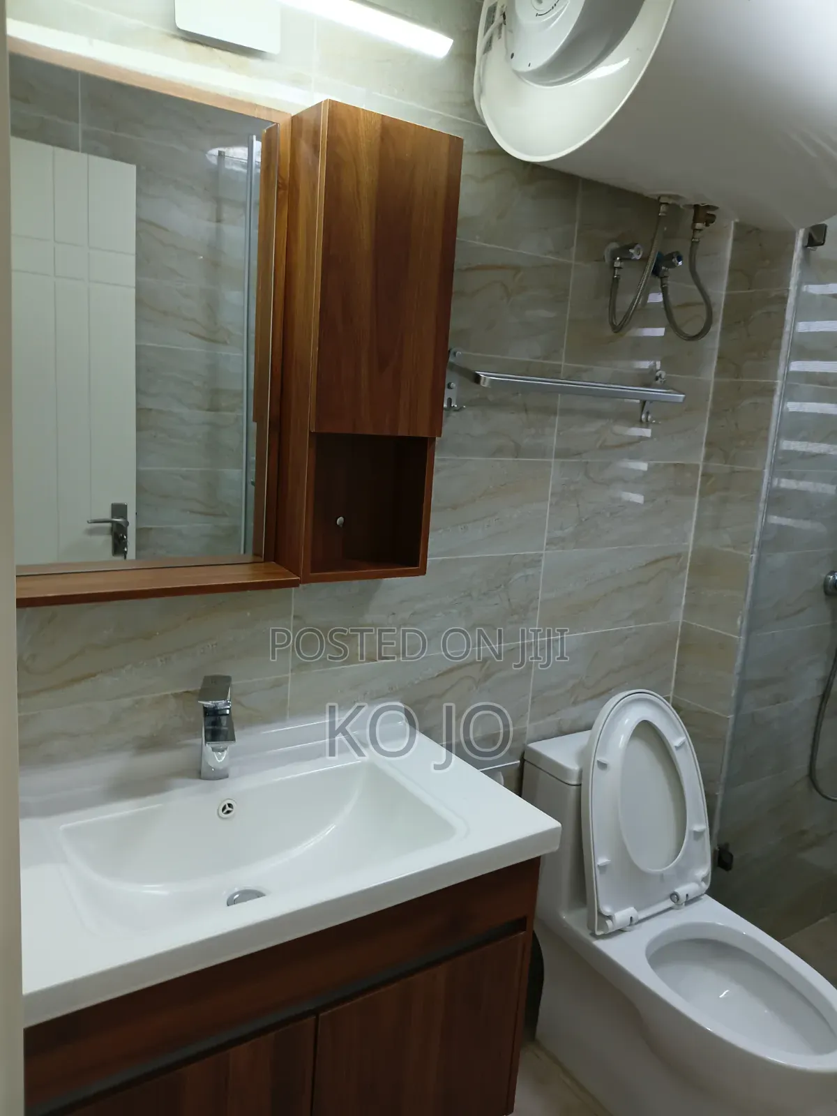 Furnished 2bdrm Apartment in Alphabet City, Sakumono for sale