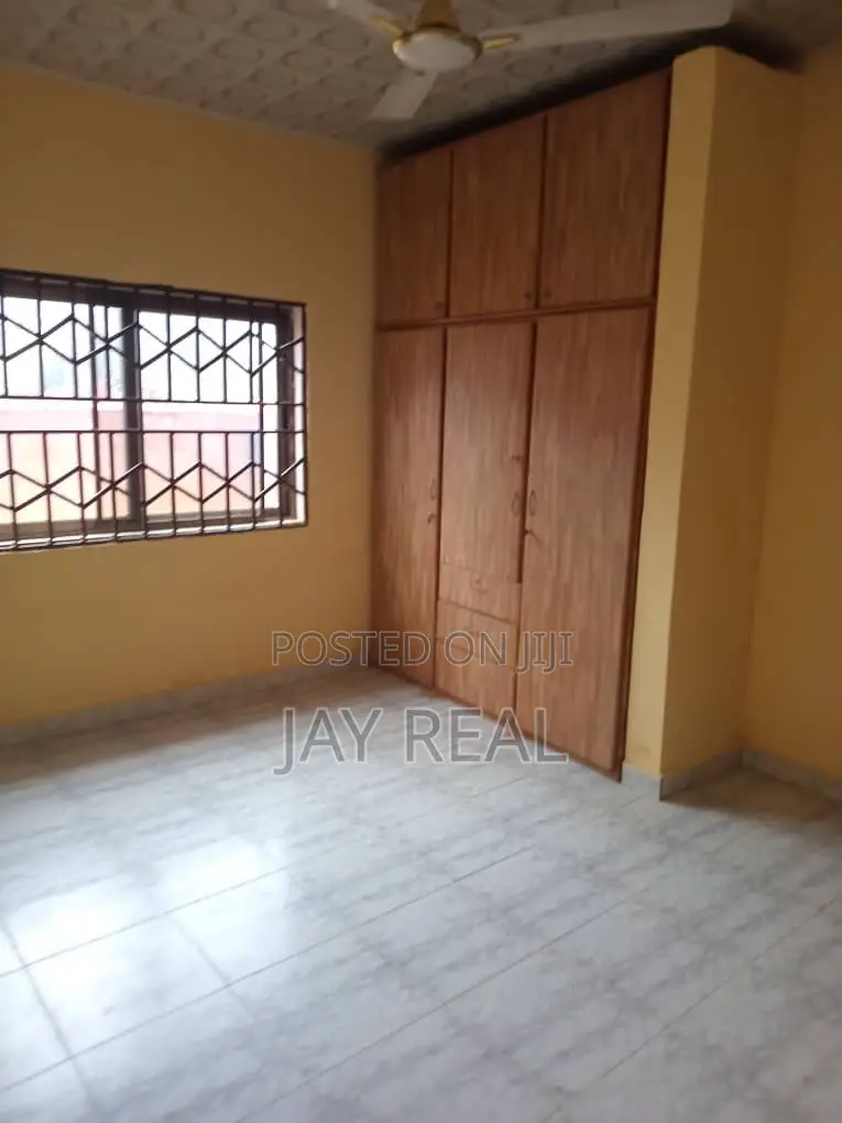 3bdrm Apartment in Jay Real Estate., Kasoa for rent