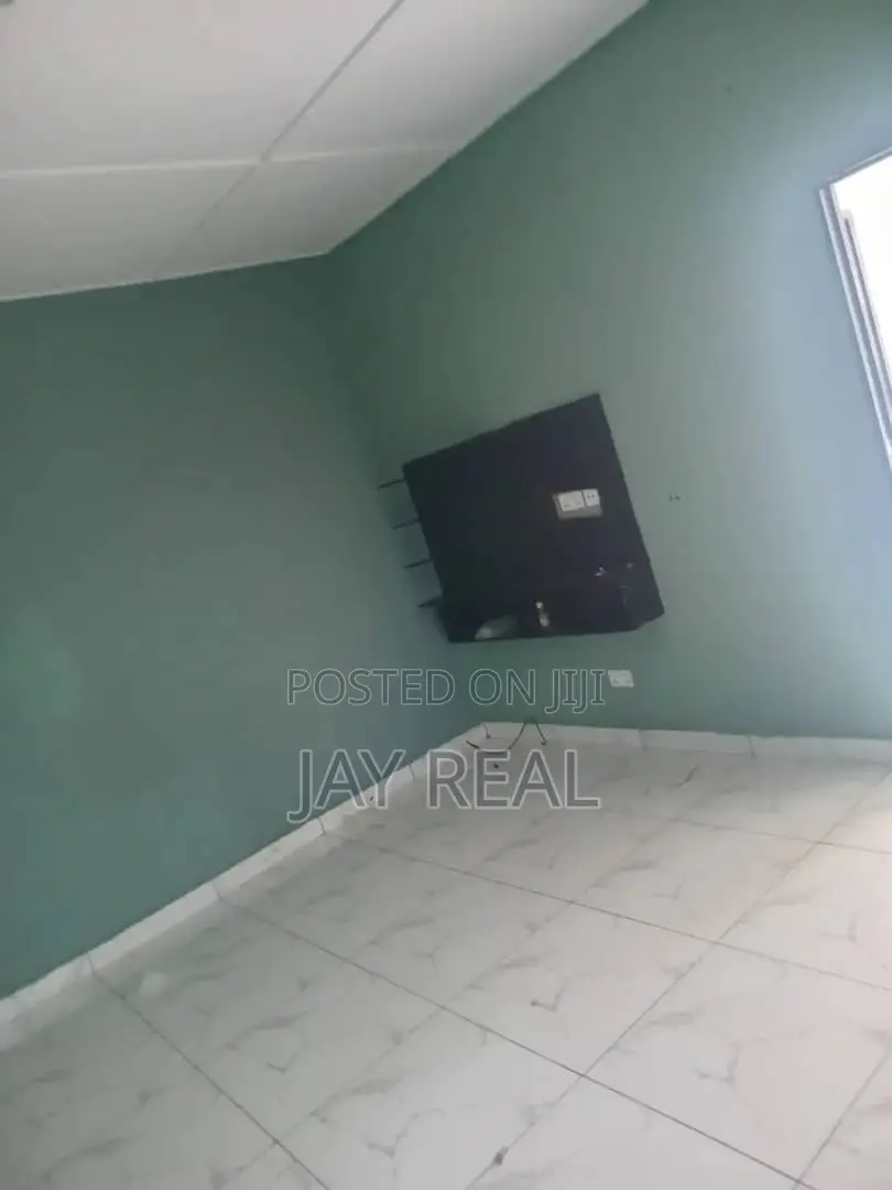 3bdrm Apartment in Jay Real Estate., Kasoa for rent