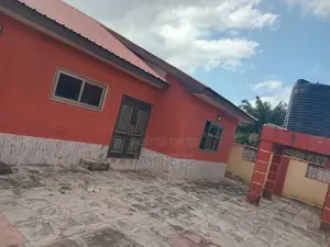 3bdrm Apartment in Jay Real Estate., Kasoa for rent