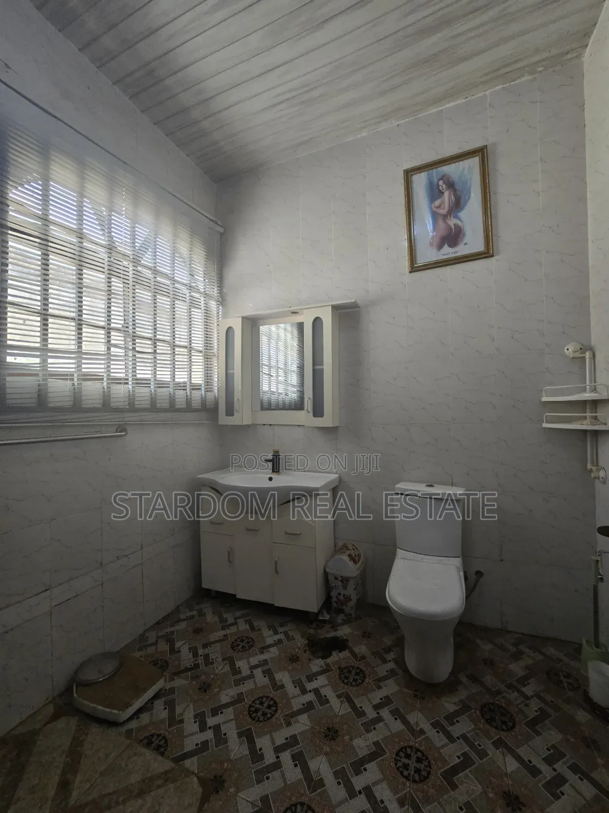 4bdrm House in Baatsona Spintex for sale