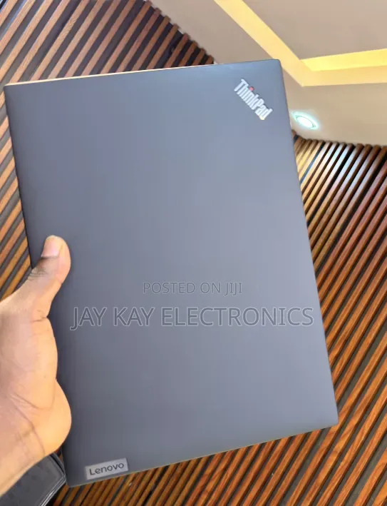 New Laptop Lenovo ThinkPad T14s G4 16GB Intel Core i5 SSD 256GB