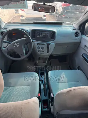 Toyota Pixis 2014 Gray