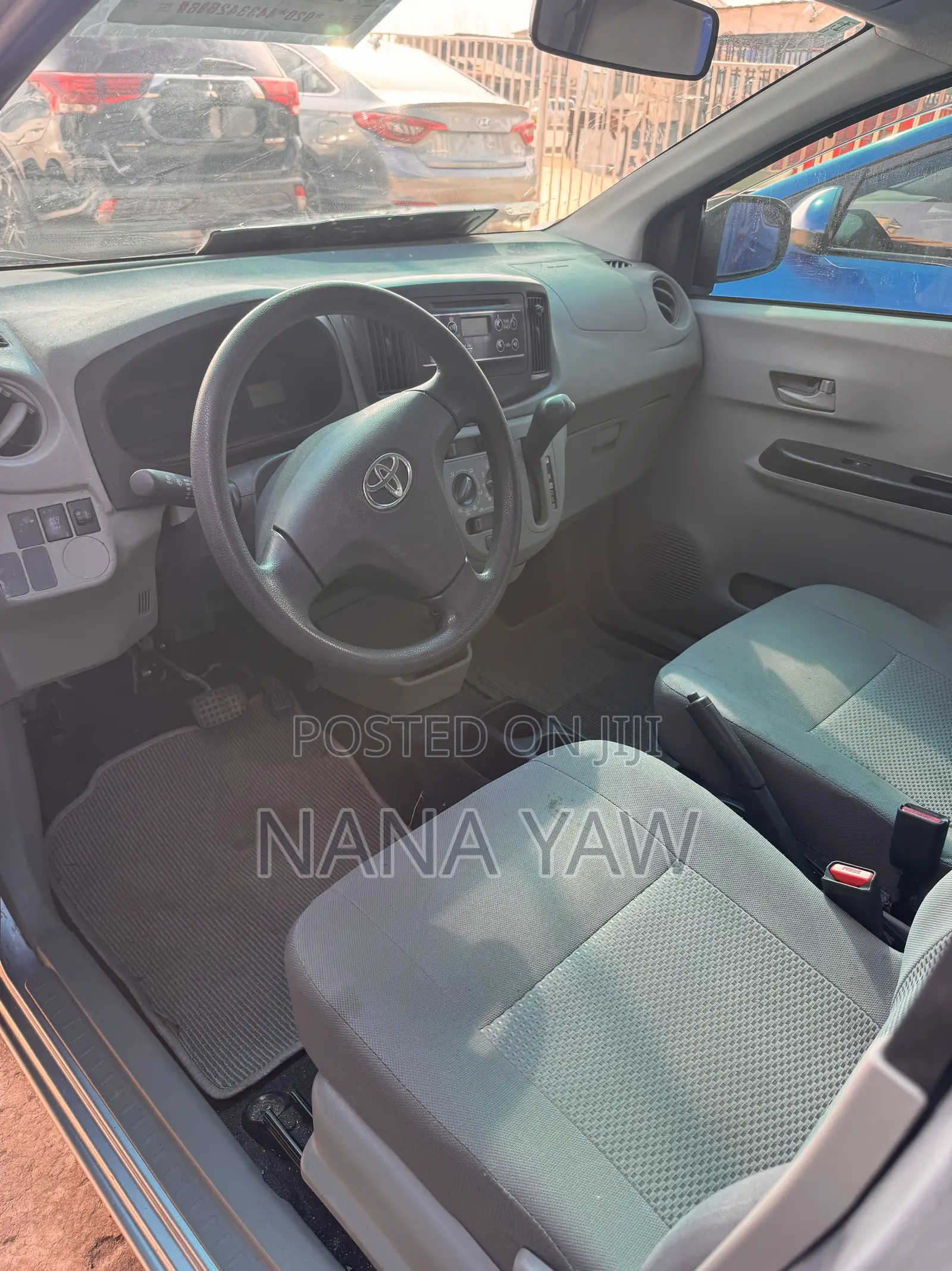 Toyota Pixis 2014 Gray