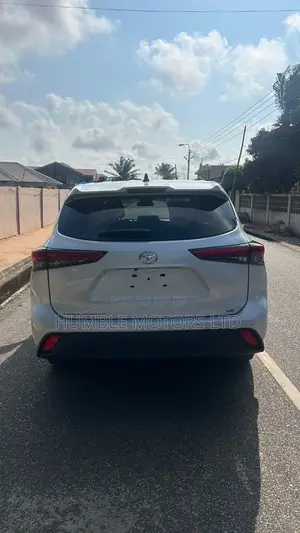Toyota Highlander 2022 White