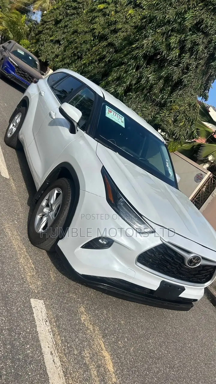 Toyota Highlander 2022 White