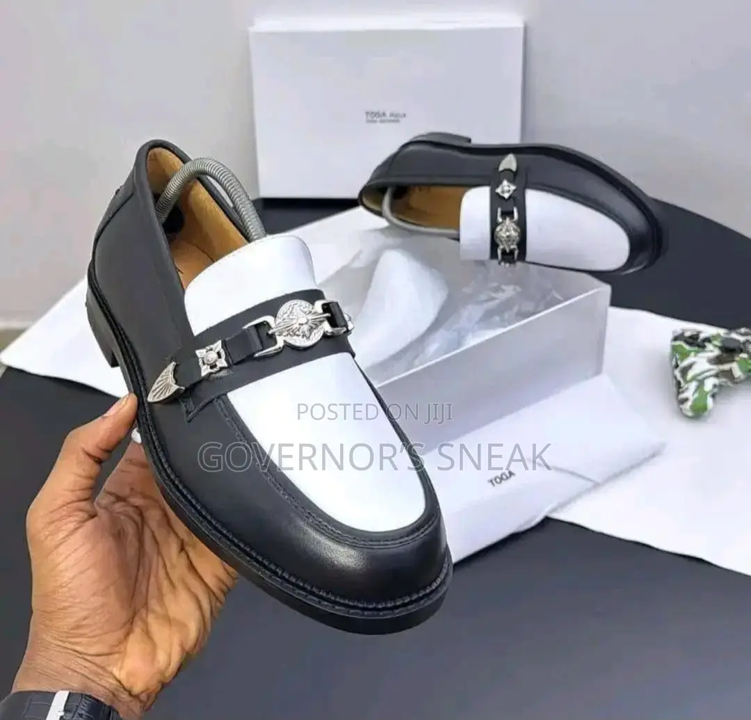 Toga Virilis Two-Tone Buckled Loafers