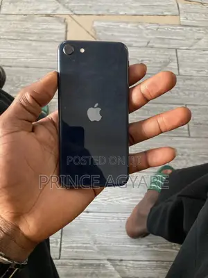 Apple iPhone SE (2022) 64 GB