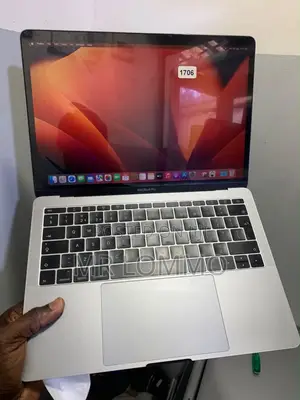 Laptop Apple MacBook Pro 16GB Intel Core i7 SSD 250GB