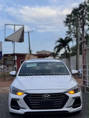 Hyundai Elantra 2018 White