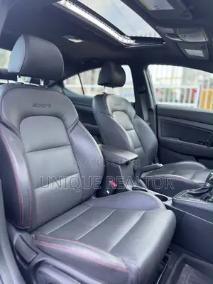 Hyundai Elantra 2018 White