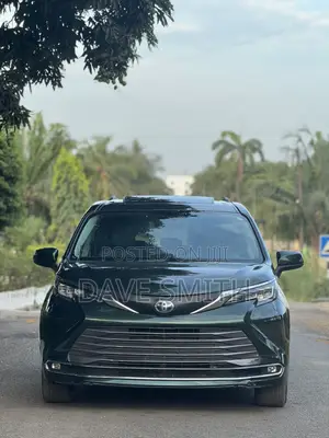 Toyota Sienna Limited 7-Passenger AWD 2021 Blue
