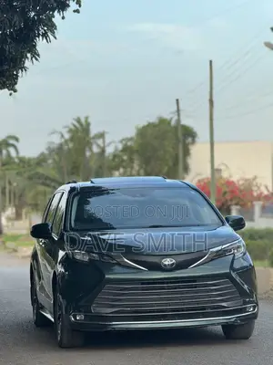 Toyota Sienna Limited 7-Passenger AWD 2021 Blue