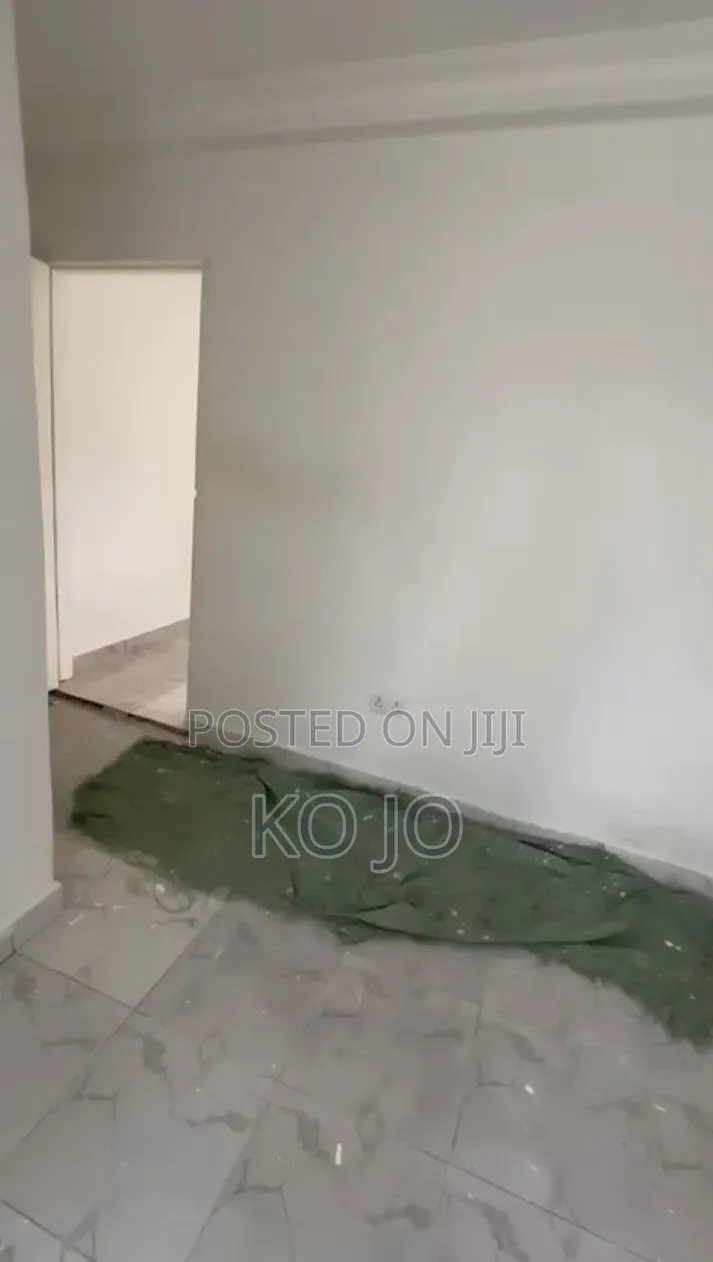 1bdrm House in Lake Side Estate for rent